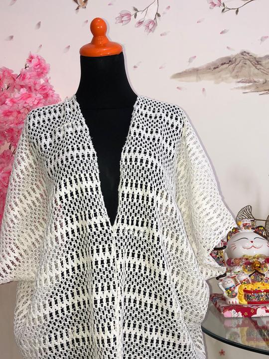 Outer rajut jaring putih model kimono — baju thrift preloved