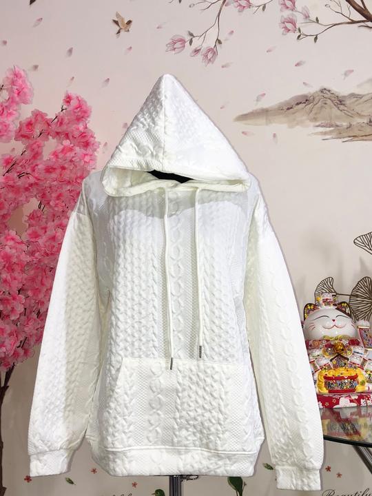 Hoodie tekstur cable putih — baju thrift preloved